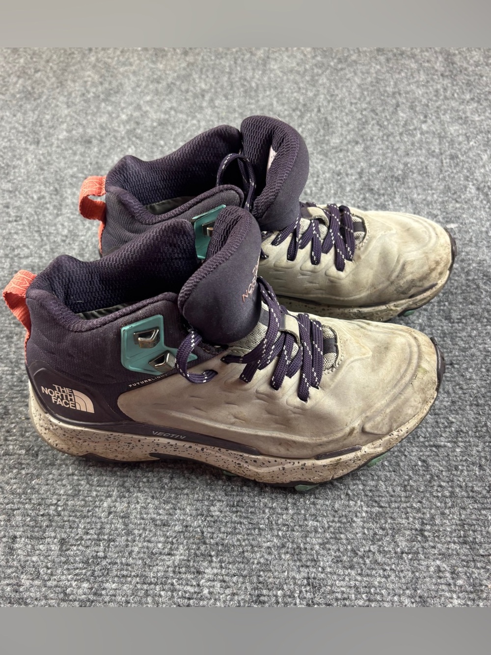THE NORTH FACE Women Vectiv Exploris Mid Futurlight Hiking Boots Grey/Purple 7.5 - Picture 2 of 10